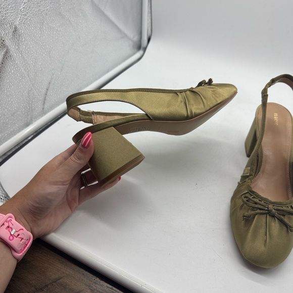 Anthropologie Maeve Satin Slingback Heels Gold Bow Size 38 - Picture 7 of 14